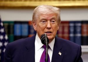 Jueza bloquea divulgación de informe sobre Trump