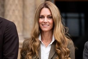 Kate Middleton reaparece con nuevo look rubio y acapara todas las miradas