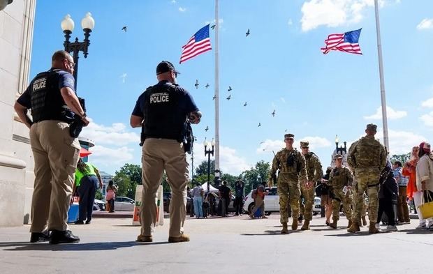 Washington demanda a Trump por uso de la Guardia Nacional.
