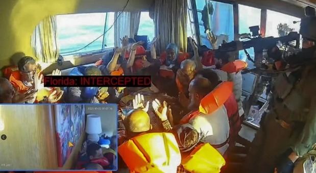 Tripulantes del Barco Florida de la flotilla interceptado por la Armada israelí, el jueves, 2 de octubre.