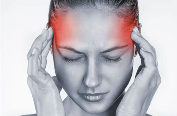 Casos de migraña se duplican y amenazan la capacidad laboral de la mujer para 2050.