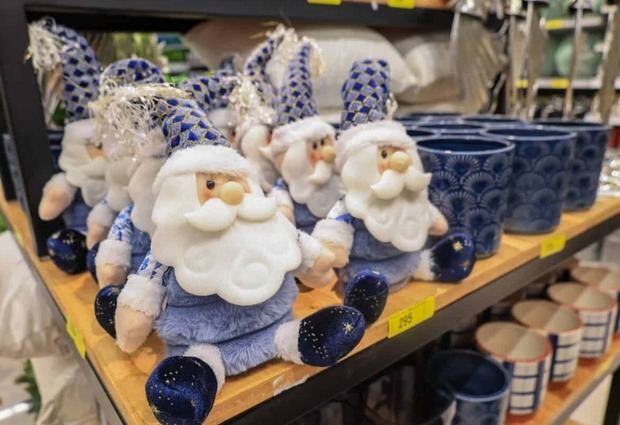 Hipermercados Olé recibe la Navidad.