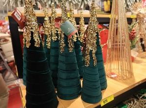 Con música en vivo, personajes y una recreación de nieve, Hipermercados Olé recibió formalmente la temporada de Navidad 2025.