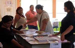 OEA exige a Honduras iniciar escrutinio especial de inmediato