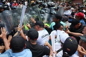 Protestas en Venezuela marcan tensión social durante inicio de gestión de Delcy Rodríguez
