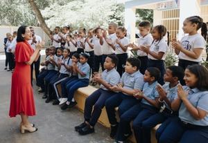 Primera dama promueve convivencia y responsabilidad entre los niños