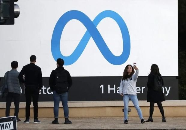 Meta recorta presupuesto, Apple reorganiza su IA, te contamos más de los gigantes tecnológicos.