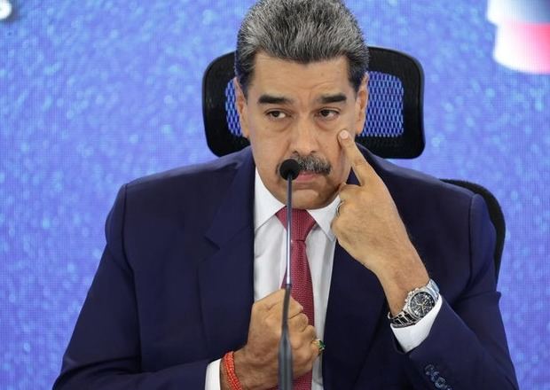 Maduro dice recibir apoyo militar de otros países de Suramérica.