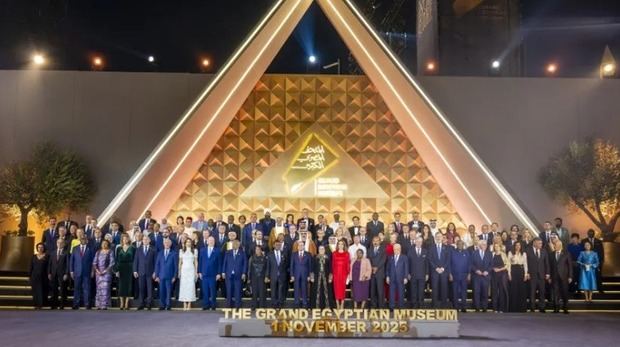 Egipto inaugura el Gran Museo tras 20 años de espera.