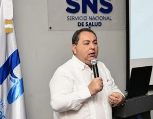 Mario Lama renuncia como director del Servicio Nacional de Salud