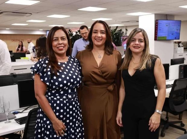 Mawdy celebró 30 años de trayectoria en República Dominicana.