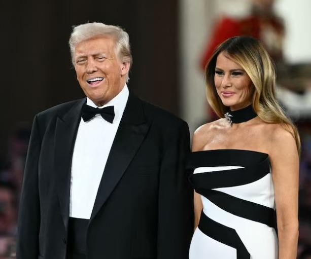 El Smithsonian incorpora el segundo look inaugural de Melania Trump: un gesto sin precedentes.