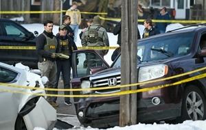 Mujer muere tras disparos de ICE en Minnesota