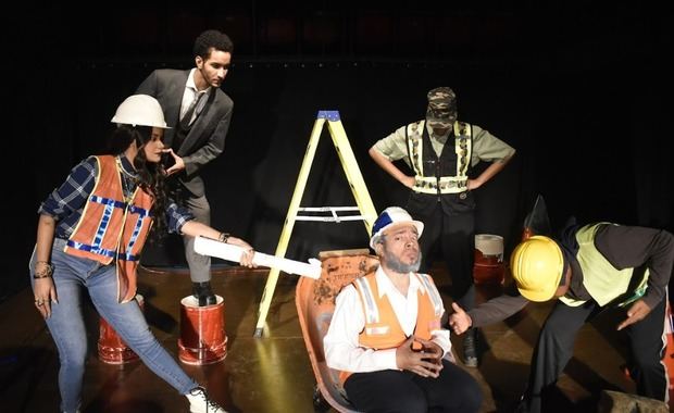Anacaona Teatro presenta el estreno de 'se busca un hombre honesto'.