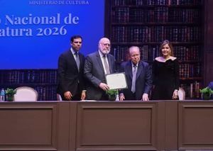 Una vida dedicada a las letras: Pedro Vergés, Premio Nacional de Literatura 2026