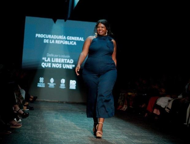 Destacan el talento de modelos Plus Size y promueven la inclusión en la moda dominicana.