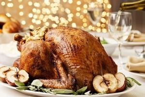 Un pavo perfecto de Acción de Gracias: jugoso por dentro, crujiente por fuera