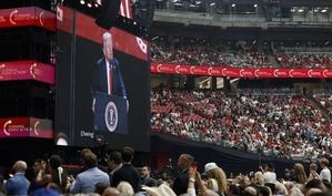 Trump declara a Charlie Kirk como héroe nacional en multitudinaria despedida