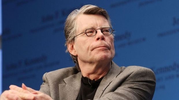 Stephen King reinterpreta Hansel y Gretel con una mirada oscura y luminosa.