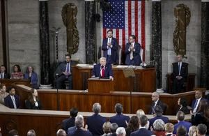 Trump presume logros en inmigración, seguridad y economía durante el Estado de la Unión