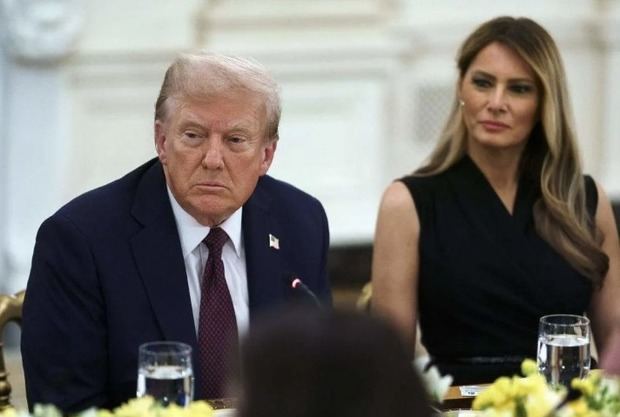 Presidente de Estados Unidos Donald Trump y la primera dama Melania Trump durante una cena con líderes tecnológicos en la Casa Blanca, Washington. 