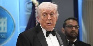 Trump minimiza tiroteo en gala y asegura no estar preocupado