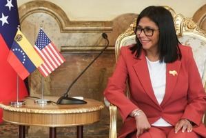 Venezuela y EEUU restablecen relaciones diplomáticas