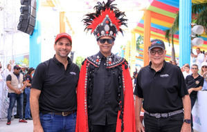 Punta Cana celebra la cultura y el arte con un desfile lleno de música, colores y sostenibilidad