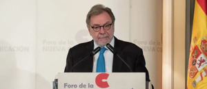 Juan Luis Cebrián afirma que las redes sociales harán desaparecer la prensa escrita