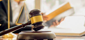Fundéu Guzmán Ariza: habeas corpus, escritura adecuada
