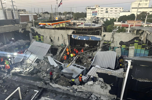 El dolor impregna todo en Santo Domingo tras la tragedia de la discoteca Jet Set.