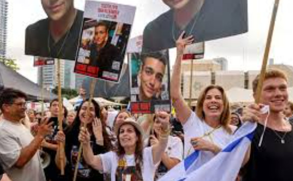 Hamás libera al estadounidense Edan Alexander.