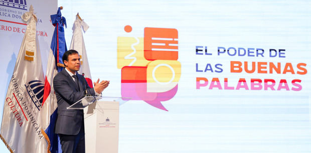 Ministro de Cultura, Roberto Ángel Salcedo.