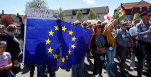 Los bulos y la desinformación, una creciente amenaza a las elecciones libres, según la UE