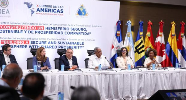 Mirex presenta tema de la X Cumbre de las Américas a organizaciones
