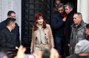 Cristina Fernández ya cumple condena en su domicilio de Buenos Aires