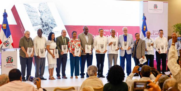 Se publica libro sobre aportes de los cocolos a la identidad nacional