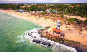 Turistas optan por hoteles de Bayahíbe al estar “libre de sargazo”