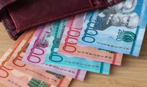 Más del 40% de los empleados públicos en RD gana menos de RD$30.000 al mes