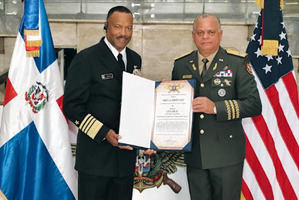 República Dominicana y el Comando Sur de EEUU acuerdan enfrentar amenazas transnacionales