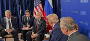 Putin y Trump abordan elevar el nivel de representación en los diálogos de paz con Ucrania