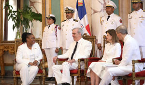 Presidente Abinader recibe cartas credenciales de siete nuevos embajadores en el país