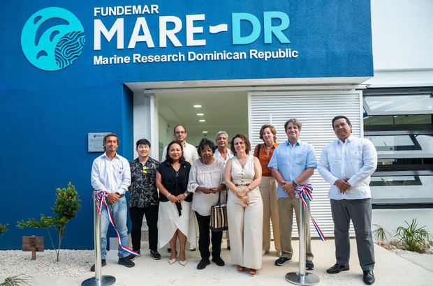 
Inauguran el Centro MARE-DR para la conservación de ecosistemas marino-costeros.