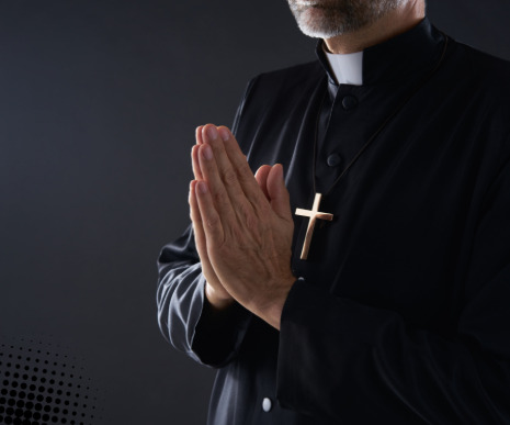 Suspenden al sacerdote Alejandro Anselmo Peña Sánchez tras denuncia de abuso sexual