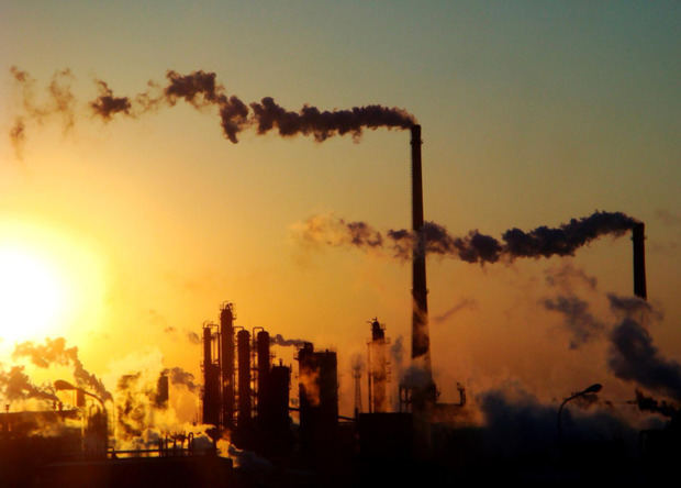 Las emisiones de 180 empresas de combustibles fósiles intensificaron