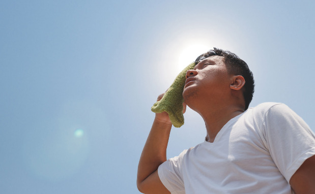 Temperaturas elevadas persisten: recomendaciones para mantenerse fresco y protegido del sol