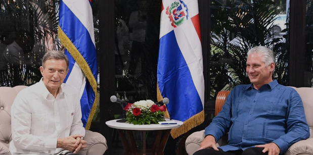 Cuba expresa a República Dominicana su deseo de ampliar las relaciones bilaterales