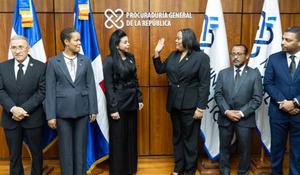 Isaura Suárez Salcedo es juramentada como nueva directora de la Dirección General de Carrera del MP
