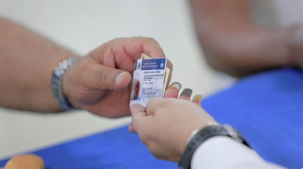 Inicia este miércoles la gracia especial otorgada por el MIP para regularizar licencias de porte y tenencia de armas de fuego.