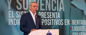 Presidente Abinader resalta la estabilidad del sistema financiero dominicano con activos que superan los RD 4 billones